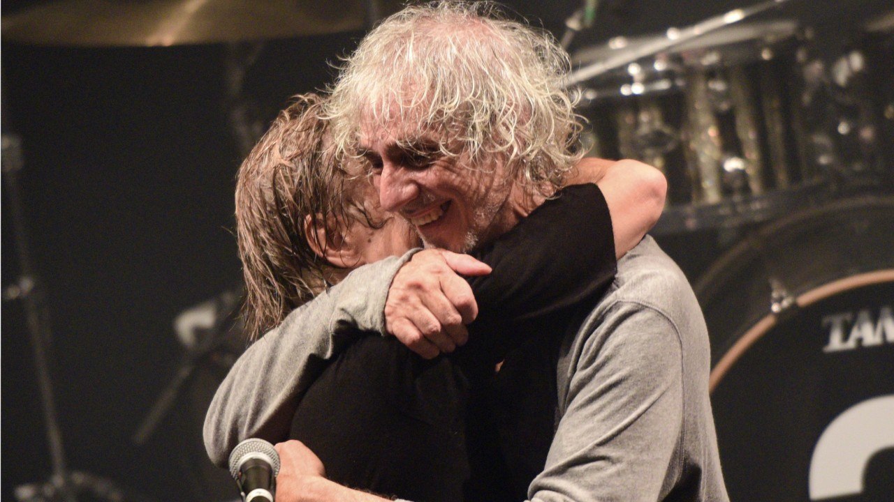 GALA VIDEO - « On s’aime toujours " : Louis Bertignac cash sur ses rapports avec Jean-Louis Aubert