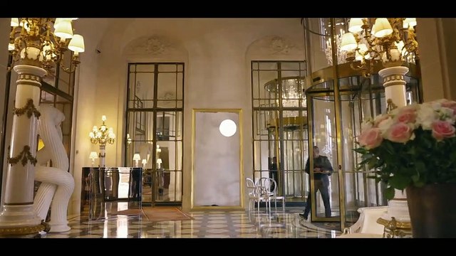 La bande-annonce d' Hôtel du temps , le nouveau programme de Thierry Ardisson sur France 3