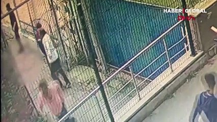 İstanbul'da dehşete düşüren olay! Çocuklara satırlarla saldırdılar