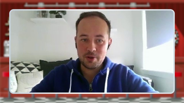 Football Talk - Are Leeds going to drop out of the PL? Can Man City remain 'invincible'? Who's had the better campaign - Celtic or Rangers?