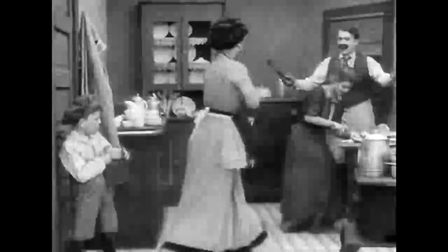 Charlie Chaplin Comedy Videos | The Star Boarder (1914) [4K] | VidClubTV