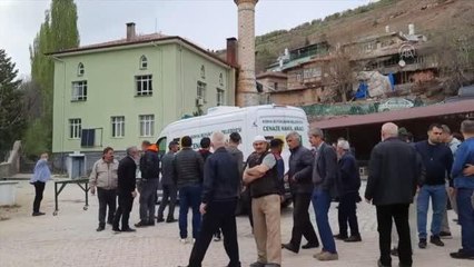 Son dakika haberleri | Yanan evin enkazından çıkarılan anne ile oğlunun cenazesi defnedildi
