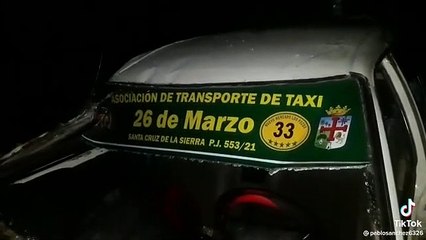 "Yo no tengo licencia, pero pongo luces de parqueo", dice un conductor en aparente estado de ebriedad
