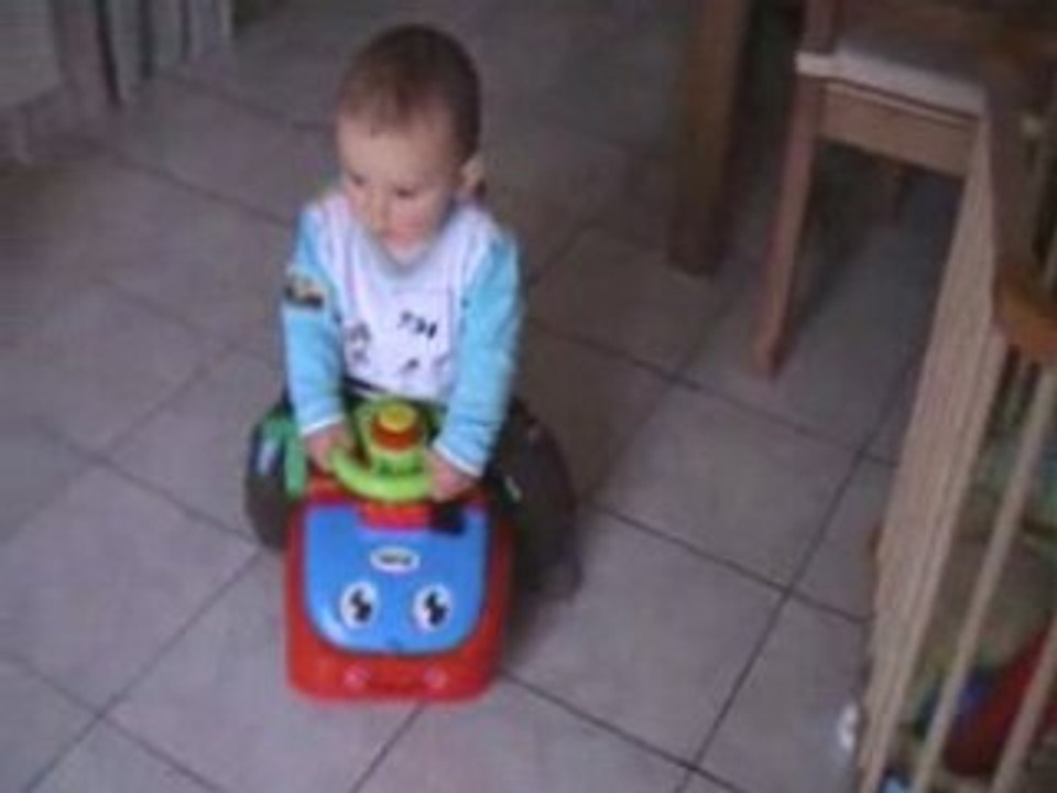 Yann et sa choubi mobile!!!