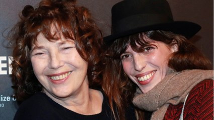 VOICI : Lou Doillon partage un cliché de Jane Birkin avec son père, Jacques Doillon
