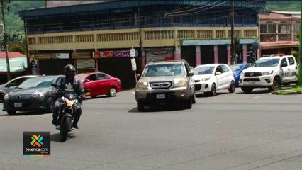 tn7-vecinos-de-hatillo-realizan-cierres-en-circunvalacion-020522