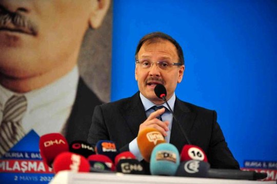 TBMM İnsan Haklarını İnceleme Komisyonu Başkanı Hakan Çavuşoğlu İmamoğlu ve Özgür Özel'e hakarette bulundu