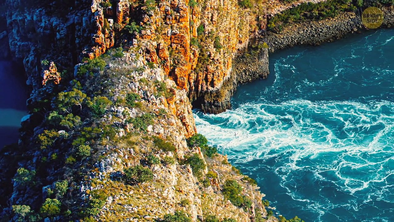 15 Places on Earth Will Fascinate and Scare You