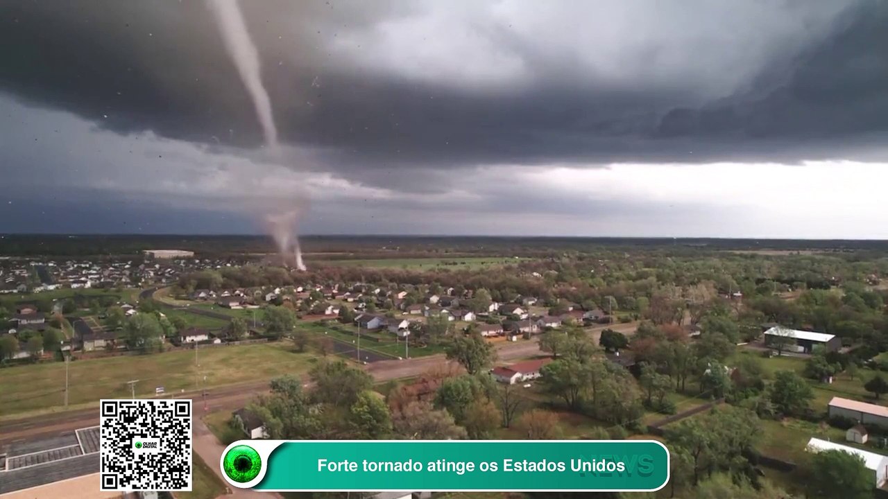 Forte tornado atinge os Estados Unidos