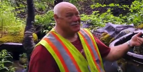 Last Stop Garage S02 E01