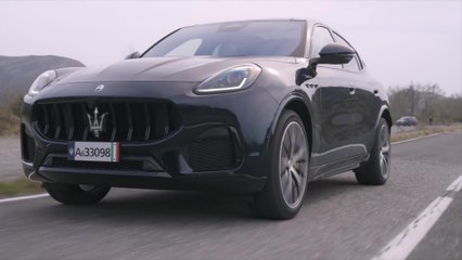 Maserati Grecale Modena Blu Nobile Driving Video