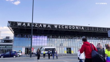 Miles de refugiados regresan a Ucrania desde Polonia