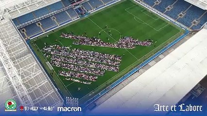 Blackburn, bayram namazı için stadının kapılarını açtı