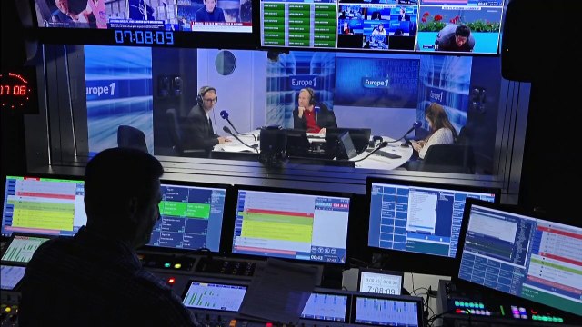 «Le monde du sport a choisi un camp» : l'UEFA exclut les clubs russes des compétitions européennes