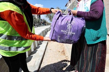Ramazanda ihtiyaç sahiplerine 25 bin gıda paketi dağıtıldı