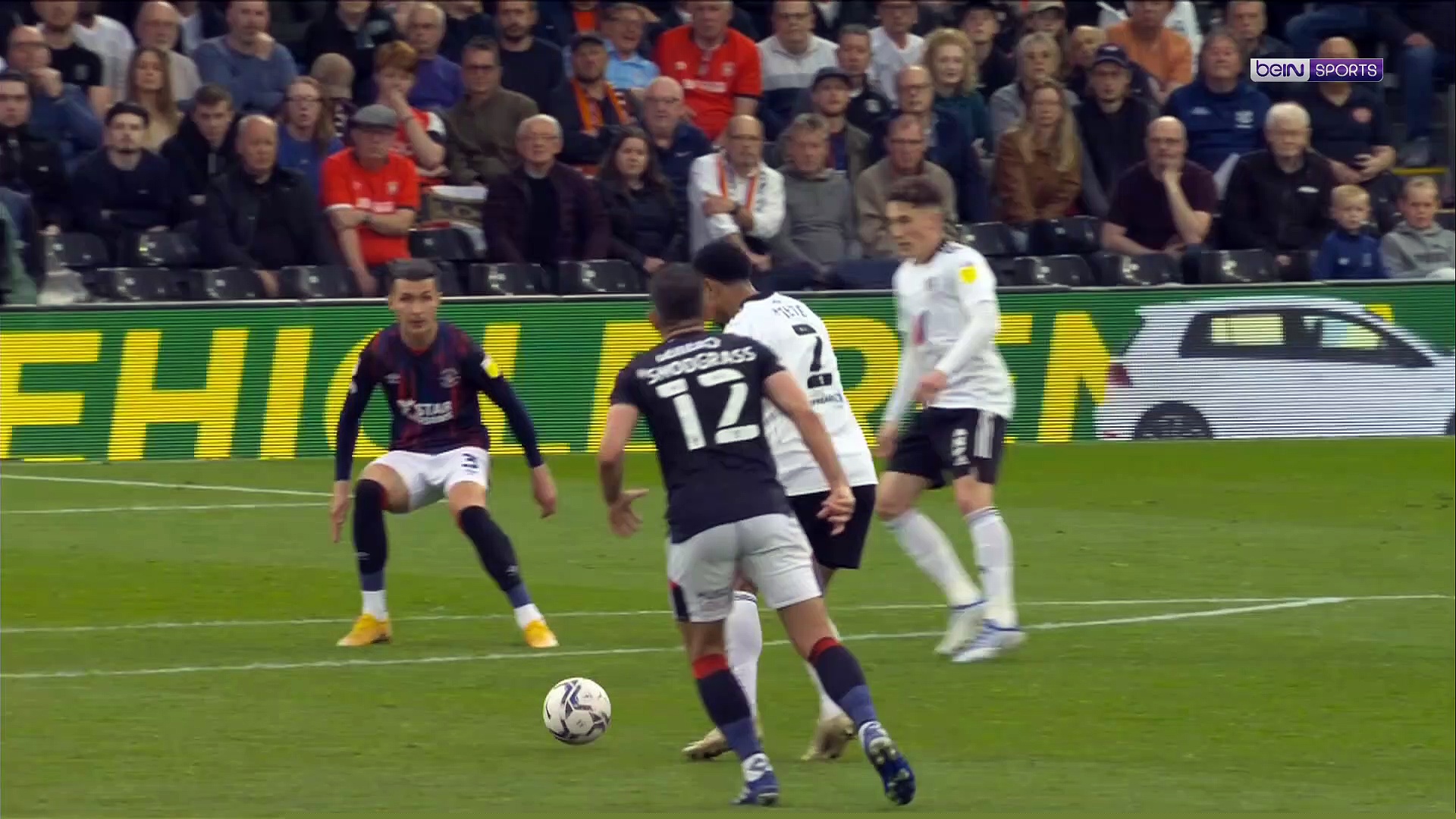 Championship : Fulham, titré, écrase Luton 7-0 avec un Mitrovic record !