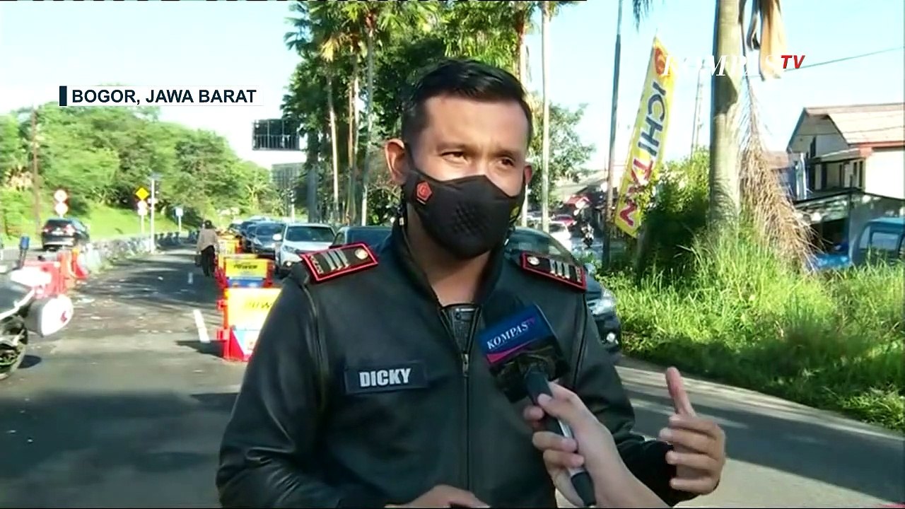 Lebaran Kedua, Lalu Lintas di Simpang Gadog Padat