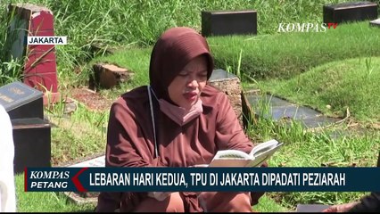 Hari Kedua Lebaran Sejumlah TPU di Jakarta Dipadati Peziarah