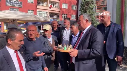 CHP’li Gürer’le konuşan çiftçi: Destek yok, işleri güçleri yalan, bizi bitirdiler
