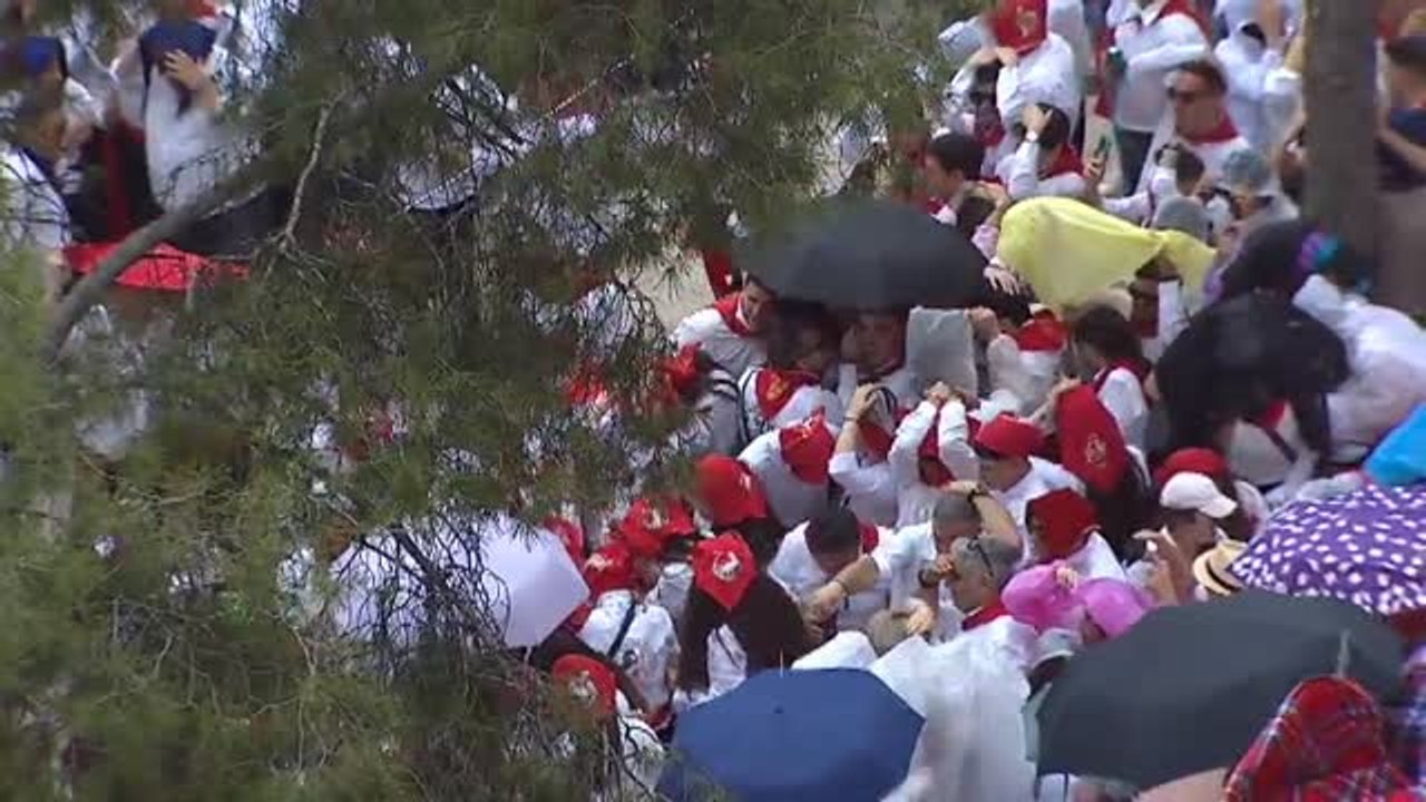 La Fiesta de los Caballos del Vino se convierte en la Carrera del Agua