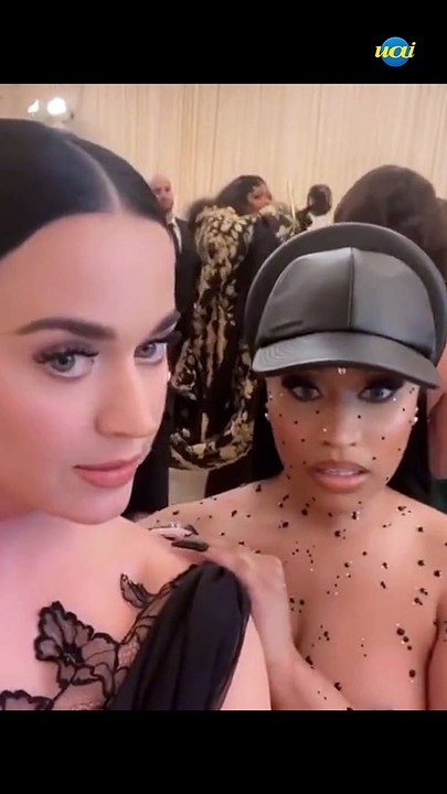 "Katy ainda tem os melhores peitos", diz Nicki Minaj no Met Gala 2022