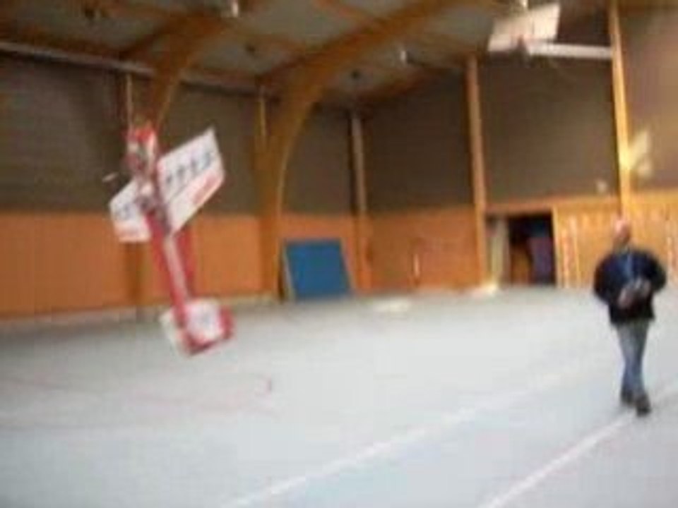 20080309 Indoor Bethoncourt - Daniel 1