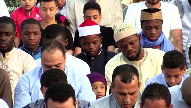 Eid al-Fitr prayers offered around the world