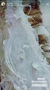 Φούντωσε τις φήμες το βίντεο με την Δέσποινα Βανδή να κοιτά νυφικά