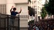 Shah Rukh Khan ने Eid के मौके पर फैंस को दी ईदी, SRK का Eid Celebration video viral | FilmiBeat