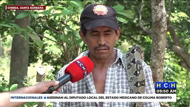 ¡Que miedo! “Patepluma” asegura que su serpiente se enfurece al escuchar este nombre