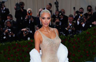 Kim Kardashian: meno 7 chili in 3 settimane per entrare nel vestito di Marilyn Monroe