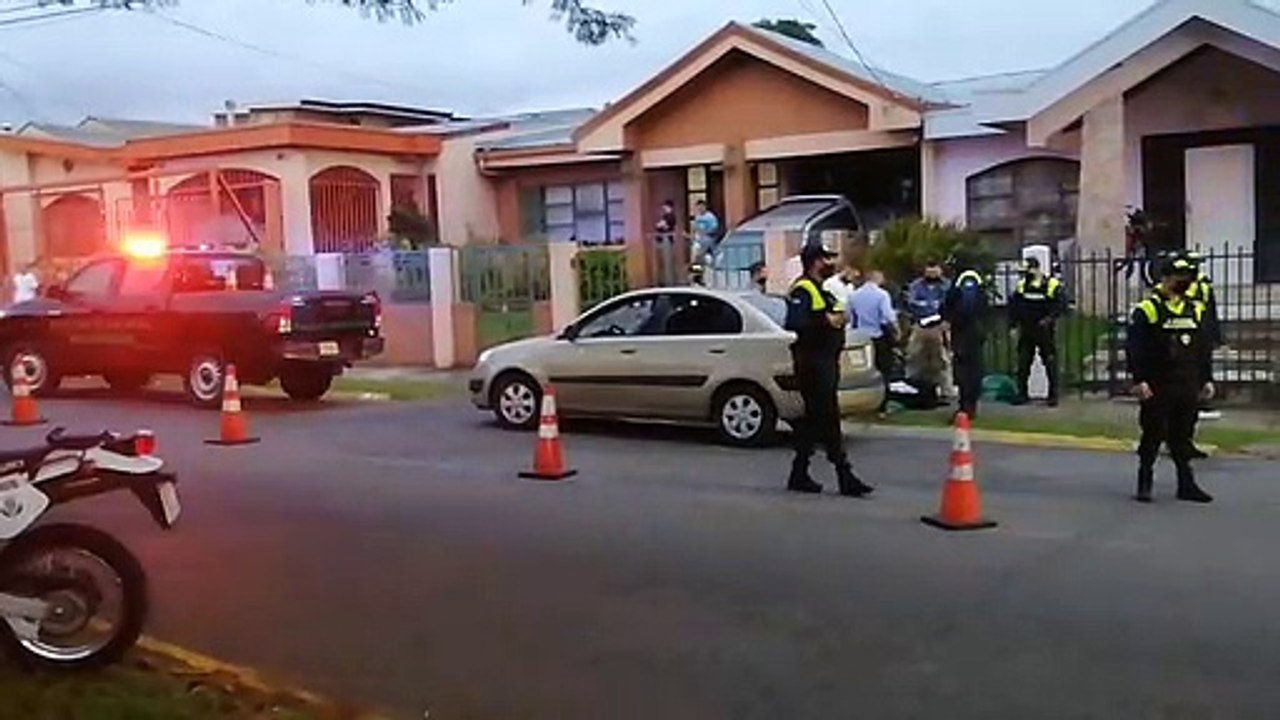 FALSOS POLICIAS