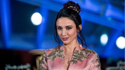 VOICI : "Six mois sans douche" : Delphine Wespiser partage sa grosse galère