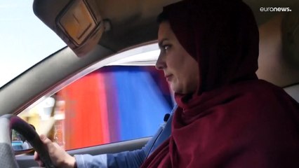 أفغانستان.. طالبان تطلب وقف إصدار تراخيص قيادة للنساء