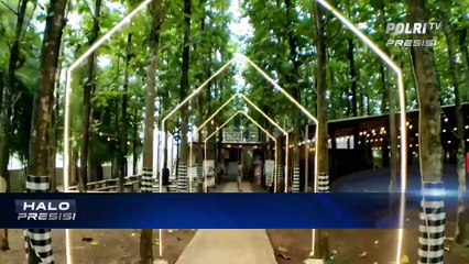 Menikmati Sensasi Makan Es Krim di Tengah Hutan Jati