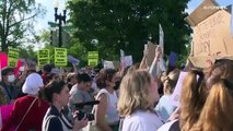 Estallan las protestas en EE. UU. ante la posible revocación del derecho al aborto