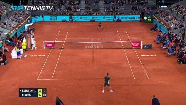 TENNIS : ATP : Madrid - Alcaraz file en huitièmes