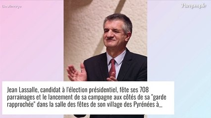 Jean Lassalle entouré de ses 4 enfants pour une difficile annonce