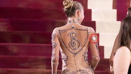 Hastalığını gizlemedi! Güzel model Lila Moss diyabet monitörü ve pompasıyla dikkat çekti