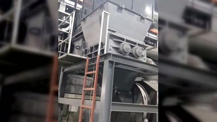 포천 공장에서 파쇄기에 노동자 끼어 숨져..."실수로 작동" / YTN