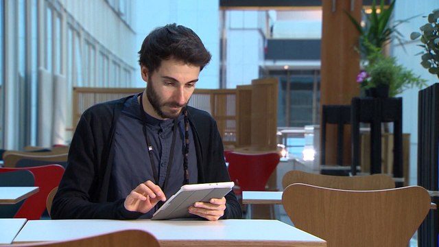 El paro baja en 86.260 personas en abril y los contratos fijos se cuadruplican