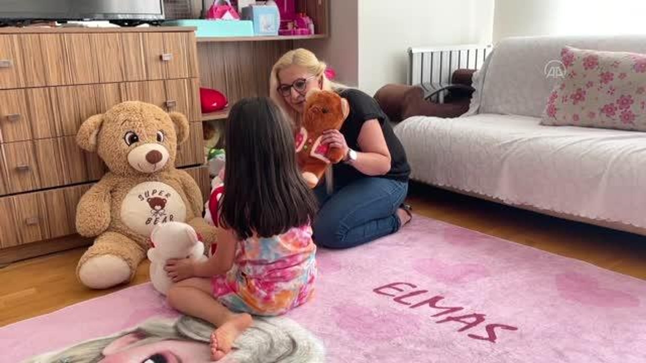 Hayatındaki en değerli "Elmas"ı koruyucu aile o...