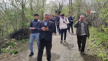 Gevaş'ta Ramazan Bayramı yağmura rağmen kutlandı
