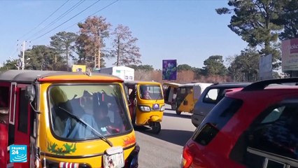 طالبان تطلب وقف إصدار تراخيص قيادة السيارات للنساء