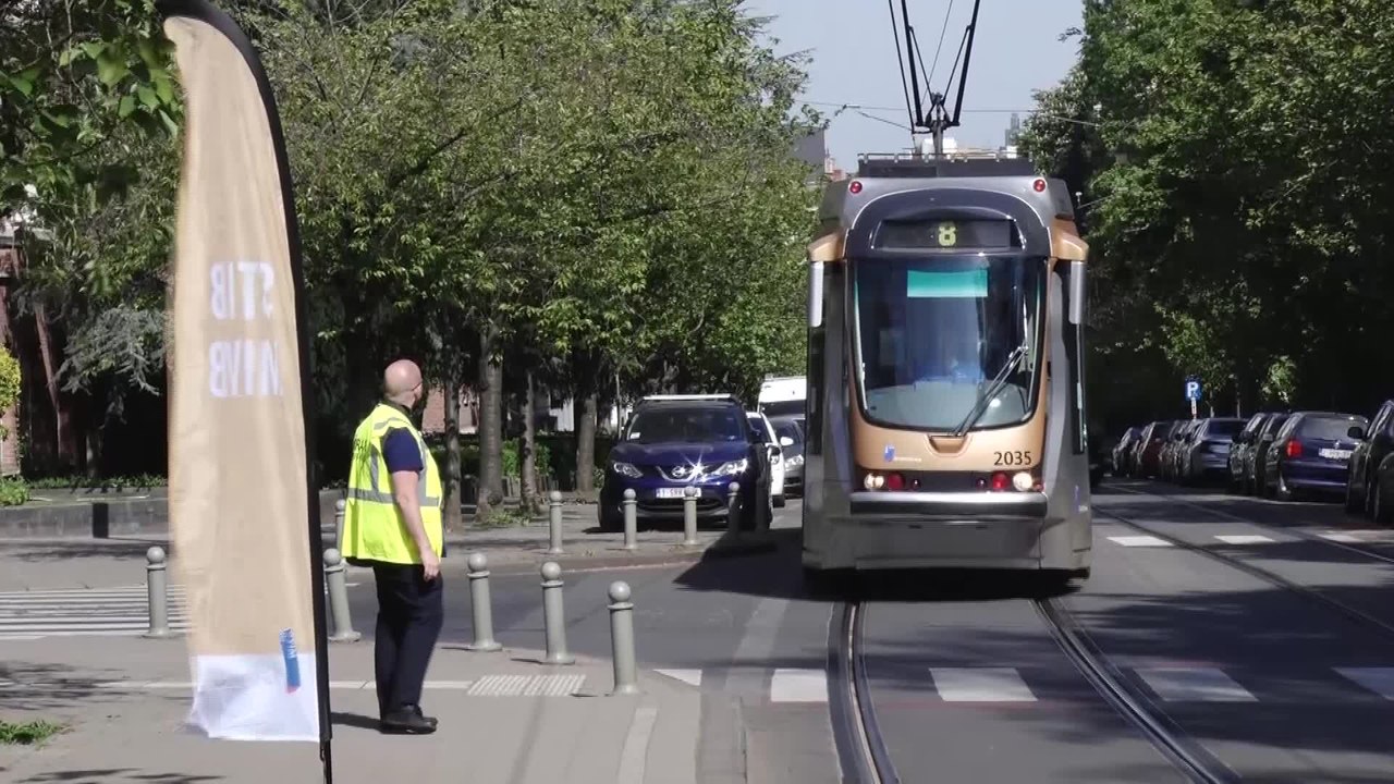 Les véhicules de la Stib s'annoncent désormais pour faciliter l'accessibilité des malvoyants