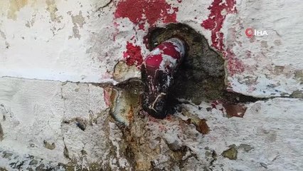 Doğal kaynak suları kuruyan mahalleli, 4 yıldır suyun geri gelmesini bekliyor- Mahalleye ismi verilen kaynak suyunun sondaj çalışması sonrasında...