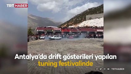 Festivalde balkon çöktü: Facia kıl payı atlatıldı