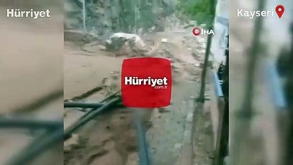 Kayseri'de aşırı yağış sel ve heyelana neden oldu