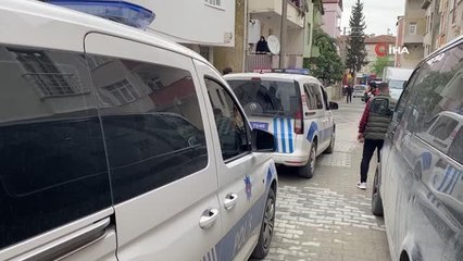 Bayram günü komşular birbirine girdi, anne ve oğlu yaralandı