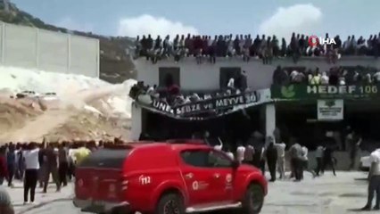 Festivalde korku dolu anlar! Seyircilerin bulunduğu balkon çöktü